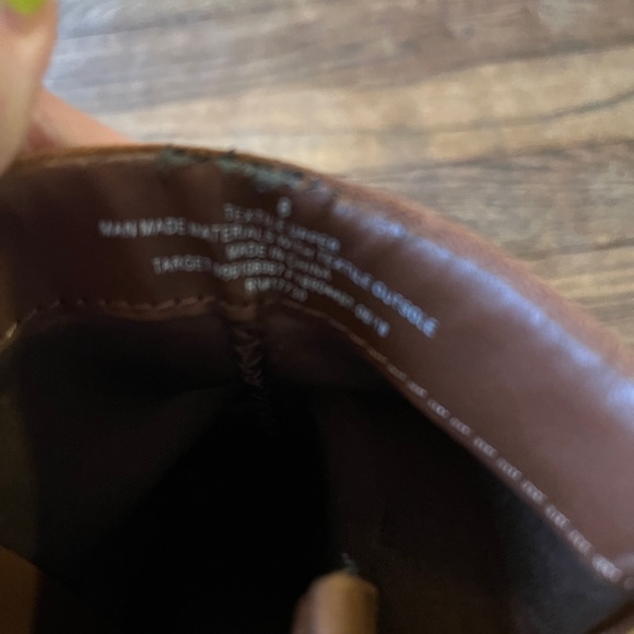 Universal Thread ankle boots with ties 8 - Picture 2 of 7